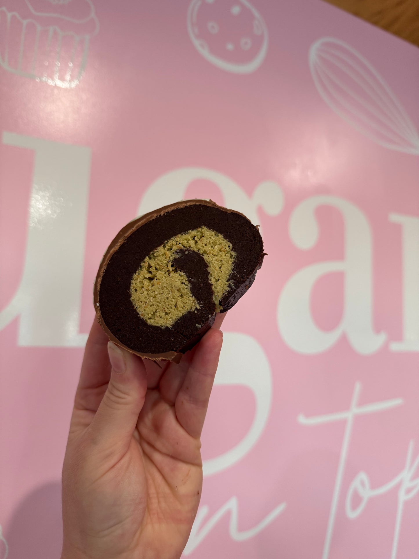 Dubai Brownie Roll