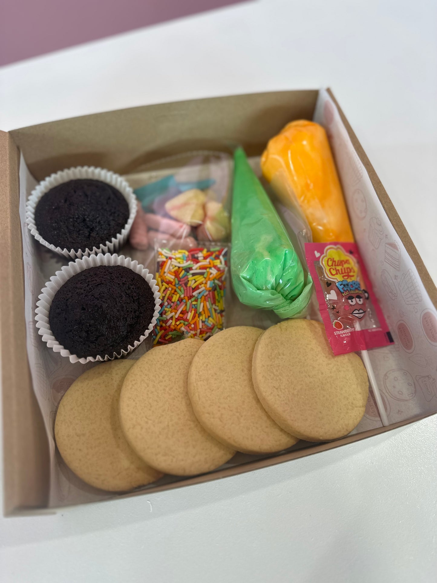 DIY Cupcake & Cookie Kit